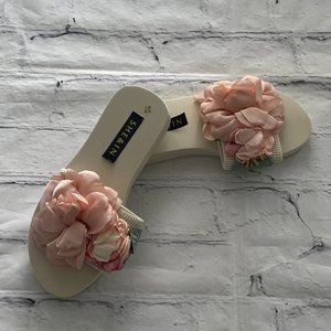 SHE&IN Women's Sandal With Flower